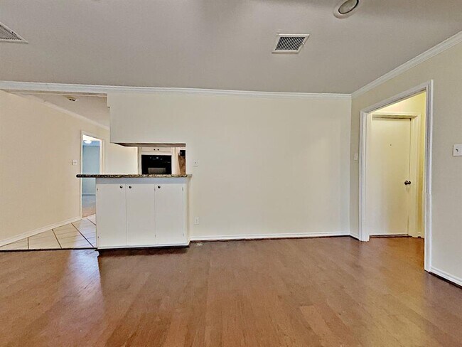 Building Photo - 12850 Westella Dr
