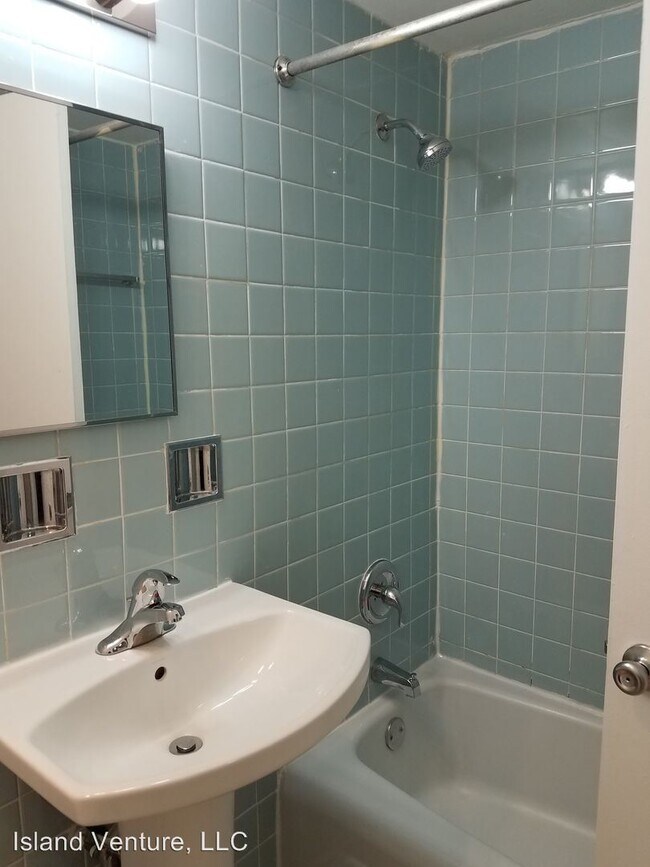 Foto del edificio - 2250 Burr Oak Ave