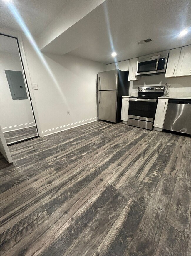 Building Photo - 1847 Druid Hill Ave