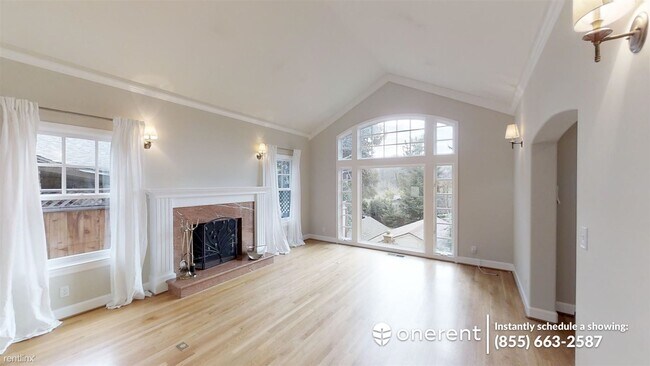 Building Photo - 3 br, 2 bath House - 1032 Mountain Blvd -