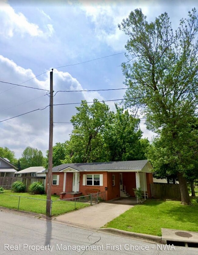 Building Photo - 2 br, 1 bath House - 121 Rhodes Avenue