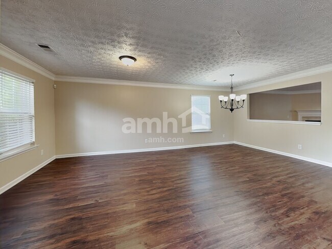 Building Photo - 3215 Deer Valley Dr NW