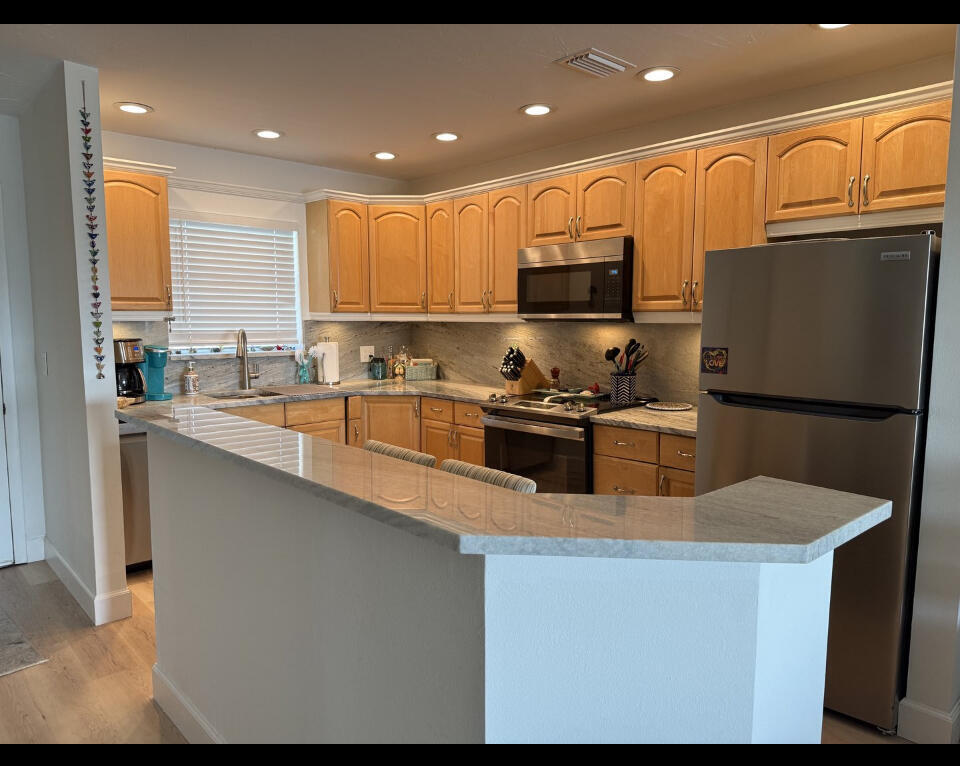 Foto principal - 236 Castlewood Dr