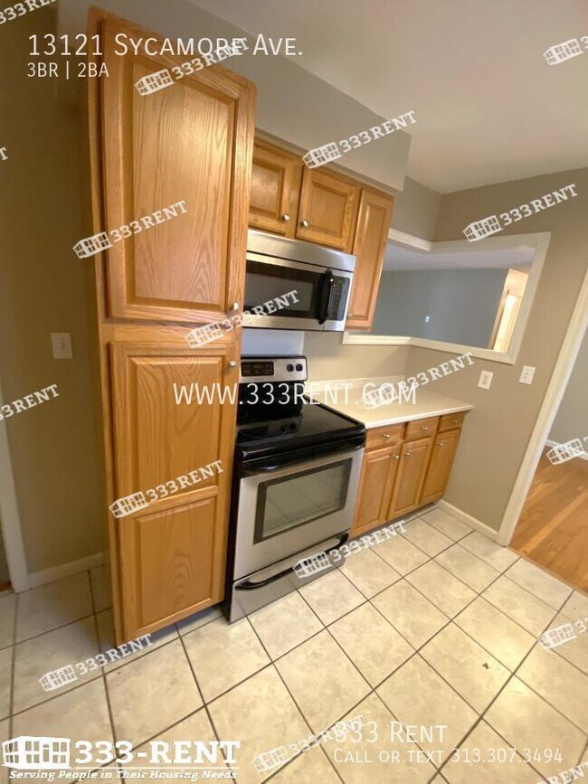 Foto del edificio - 13121 Sycamore Ave