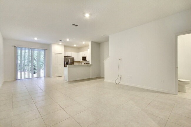 Building Photo - Lagoon Living