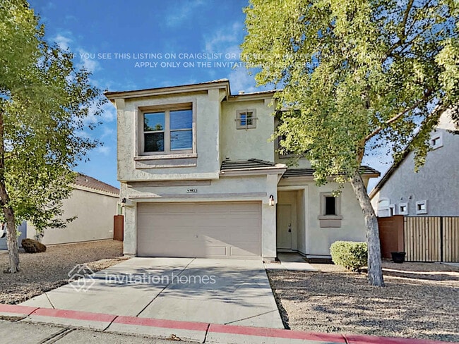 Building Photo - 9833 E Empress Ave