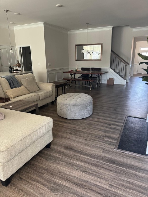 Foto del edificio - Fully Furnished Home - 1952 Crumhorn Ave