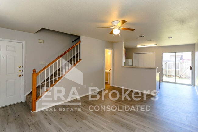 Building Photo - 1604 Inca Dr