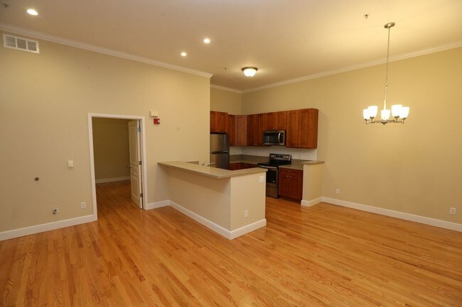 Building Photo - 3322 Buchanan Street 101