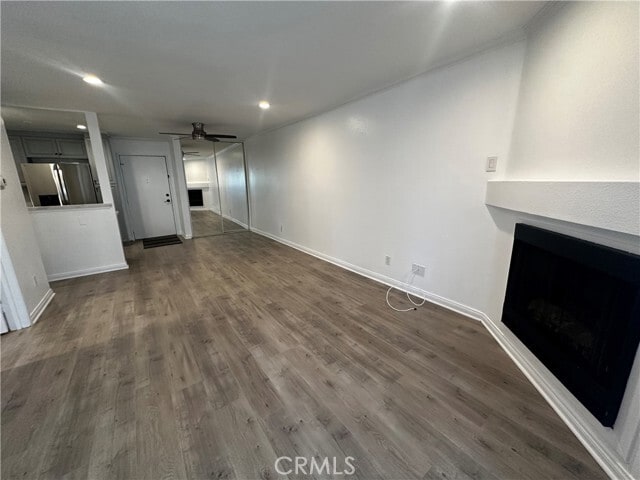 Building Photo - 5500 Owensmouth Ave