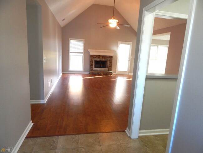 Foto del edificio - 2750 Waterford Park Dr