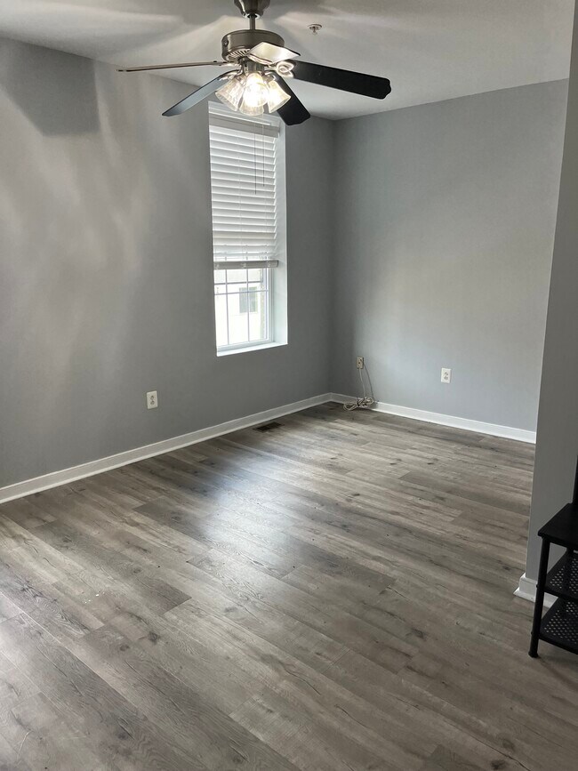 Foto del edificio - 1323 N 15th St