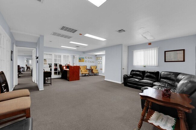 Foto del edificio - 1404 S Maryland Pkwy