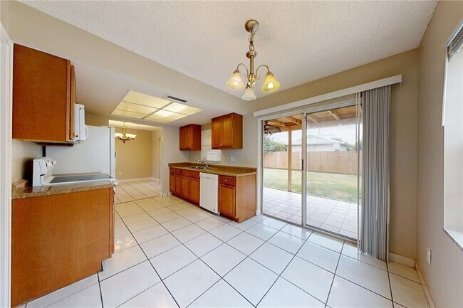 Foto del edificio - 9728 SW 3rd St