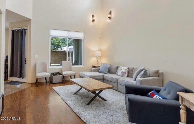 Foto del edificio - 675 N. Encanto Village Way