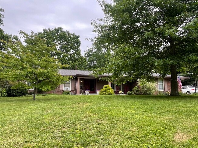 Building Photo - 3421 Lannette Ln