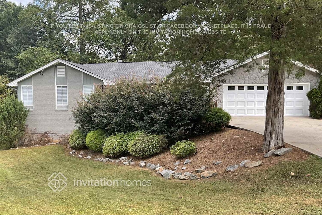 Primary Photo - 4031 Linda Ln SW
