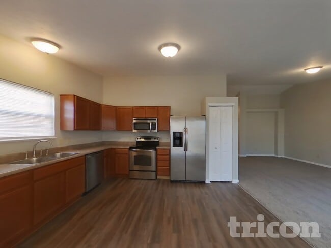 Building Photo - 710 Montezuma Express Dr