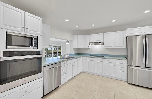 Foto del edificio - 211 SE 9th Ct