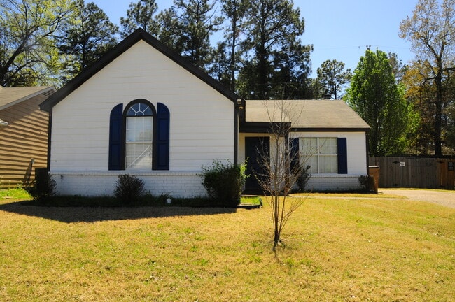 Exterior - 6899 Lagrange Cir S