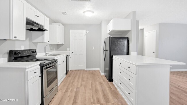 Foto del edificio - 1028 Spring Ave