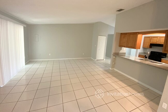 Building Photo - 10626 Hearthstone Dr