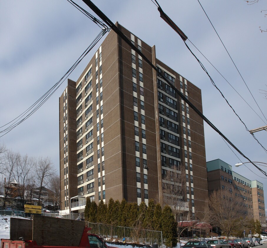 Coleman Towers Apartments at 72 Spruce St Stamford, CT