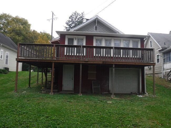 Building Photo - 3509 Saint Joseph Ave