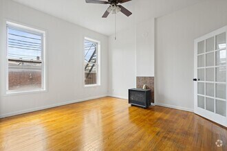 Building Photo - 10 N Broadway