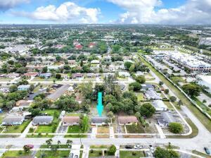 Foto principal - 364 NW 4th Ct