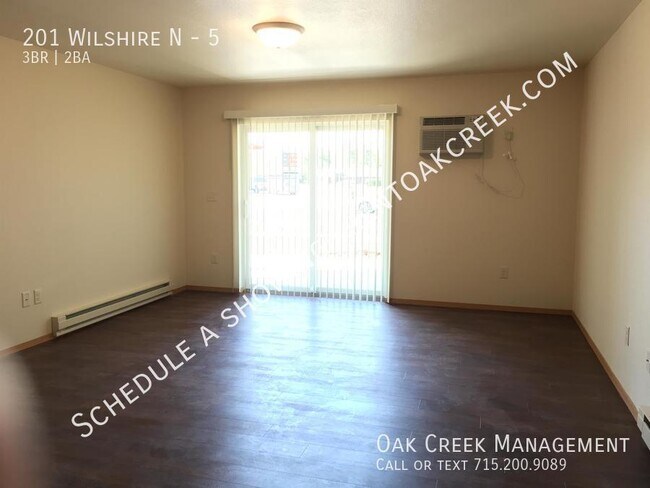 Foto del edificio - 201 Wilshire Blvd N