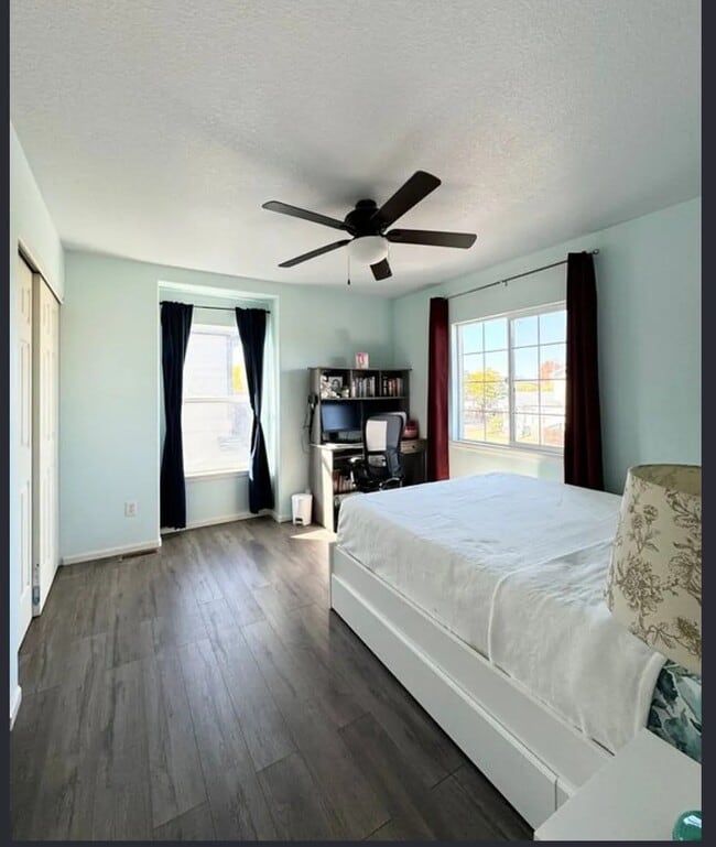 Foto del edificio - 15466 E 101st Pl