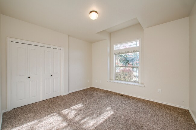 Foto del edificio - 4670 E Flores Ct