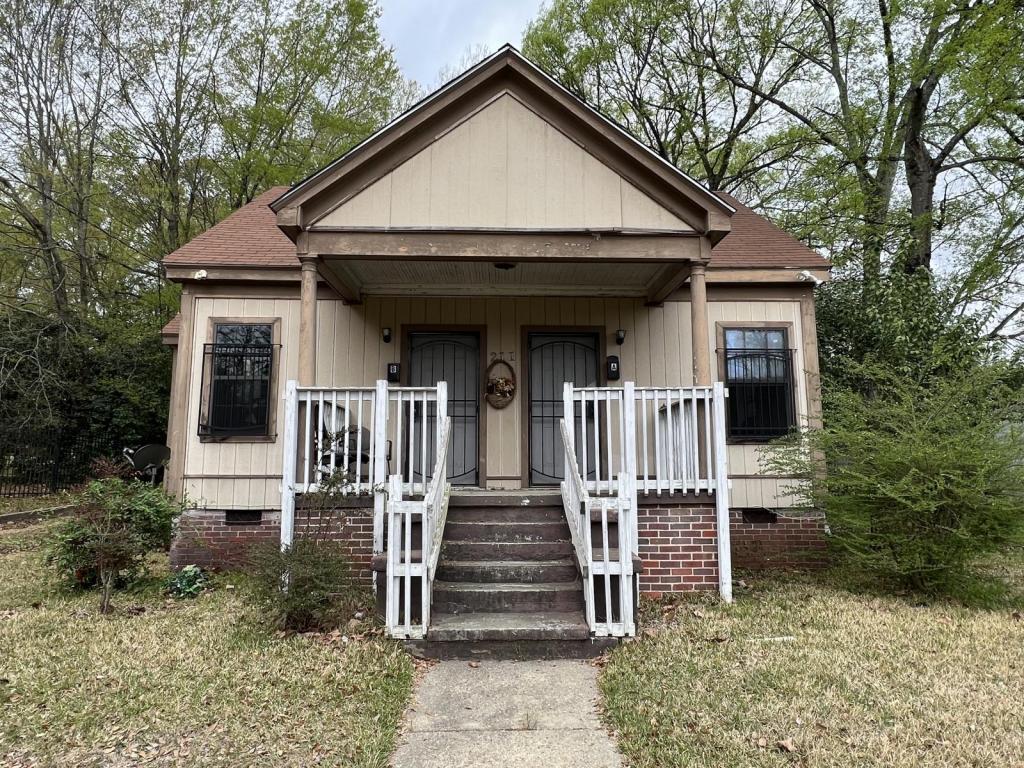 Primary Photo - 211 S. Prentiss