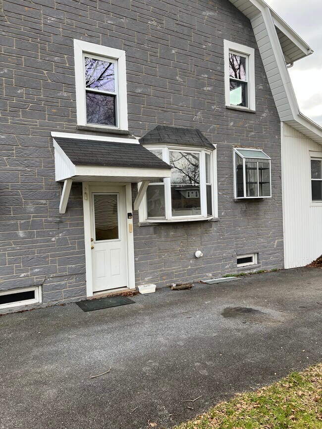 1726 Temple Ave, Lancaster, PA 17603 House Rental in Lancaster, PA