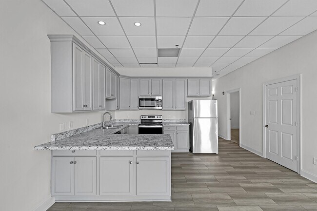 Building Photo - 201 E Lafayette St