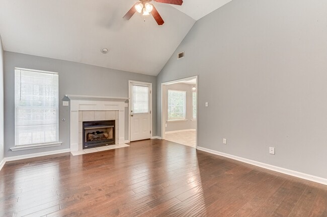 Building Photo - 1231 Pinnacle Dr