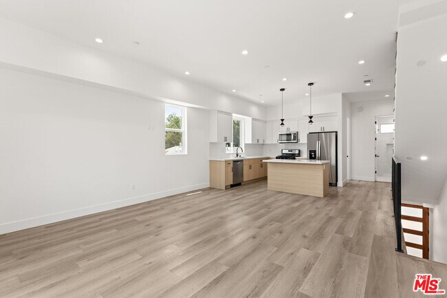 Building Photo - 5232 Tilden Ave