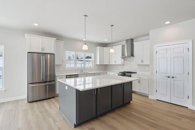 Building Photo - 1785 La Salle St