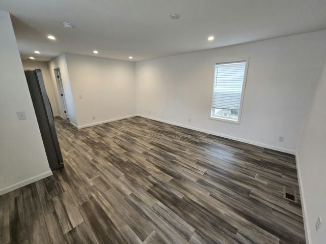 Foto del edificio - 110 Maple Dr