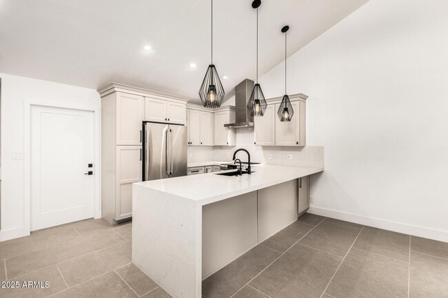 Foto del edificio - 9470 E Riviera Dr