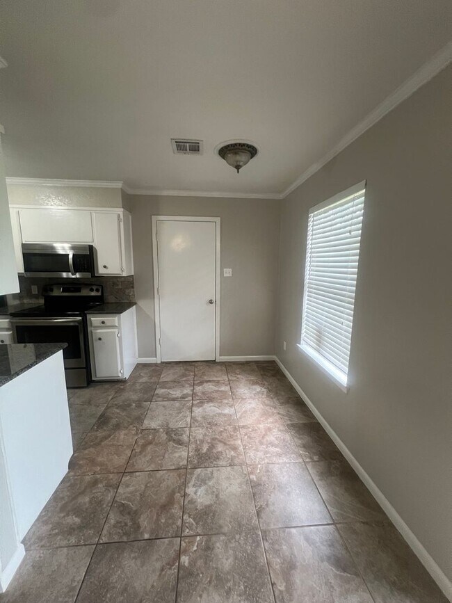 Foto del edificio - Lorena ISD