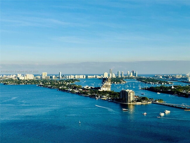 Foto del edificio - 2020 N Bayshore Dr