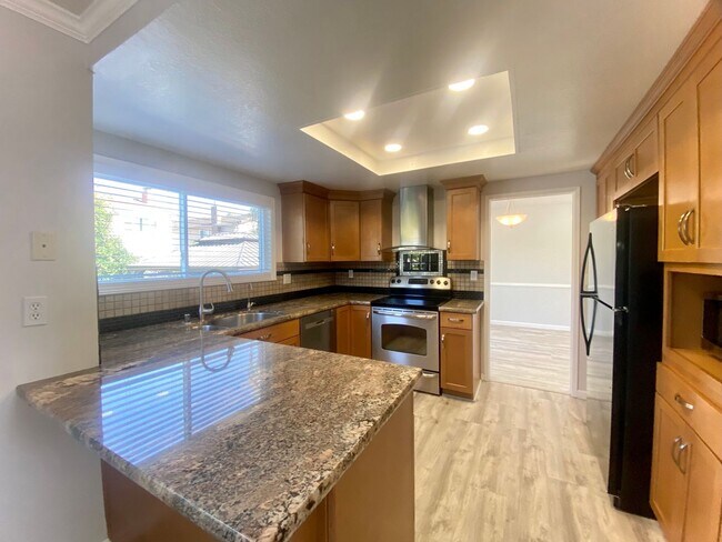 Foto del edificio - Elegant Fremont Weibel Home with Fruit-Fil...