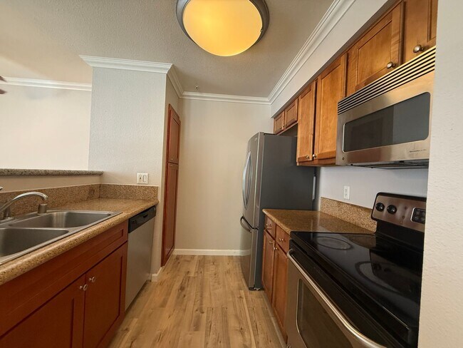 Foto del edificio - 2 BR/2BA Condo close to shopping, restaurants and beaches