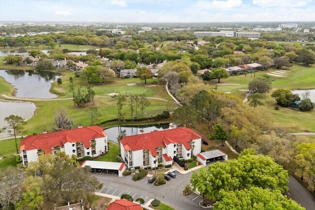 Foto del edificio - 443 Hamptoncrest Cir