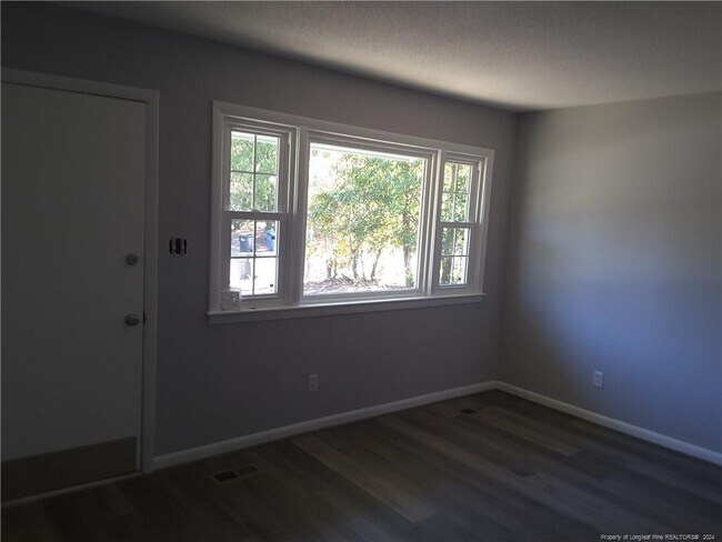 Building Photo - 1618 Flintshire Rd