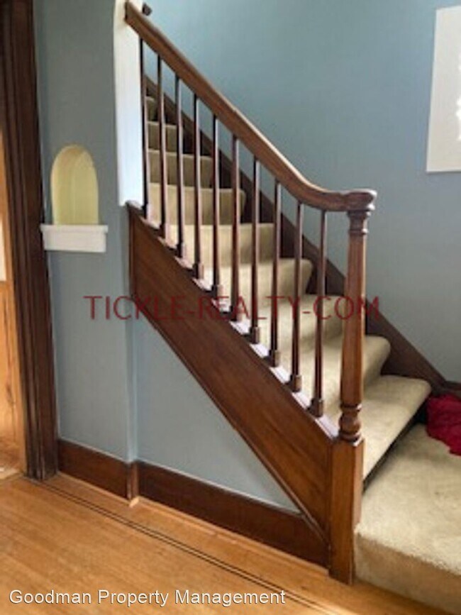 Building Photo - 3 br, 1.5 bath House - 614 Westchester Ave