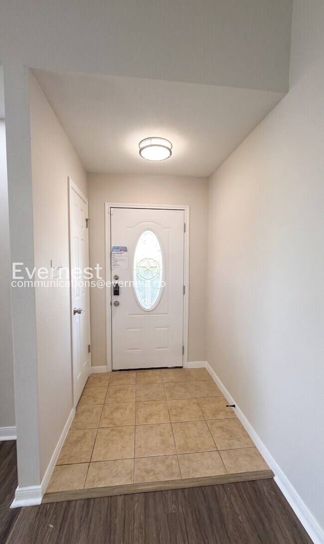 Foto del edificio - 2014 Cedarview Dr