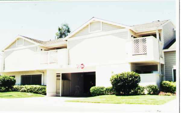 Foto del edificio - 121 Kathryn Dr